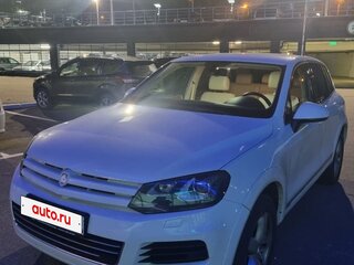 2011 Volkswagen Touareg II, белый, 2300000 рублей, вид 2