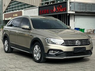 2021 Volkswagen C-Trek, серебристый, 1420000 рублей, вид 1