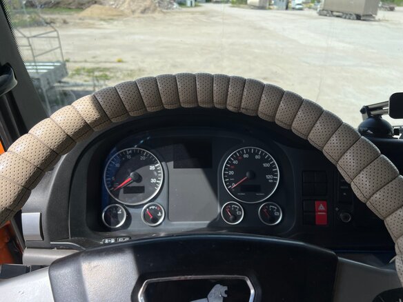 2018 MAN TGX, оранжевый, 6700000 рублей - вид 8