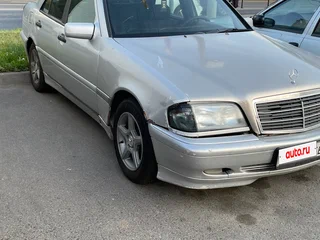 1999 Mercedes-Benz C-Класс 180 I (W202) Рестайлинг, серебристый, 250000 рублей, вид 3