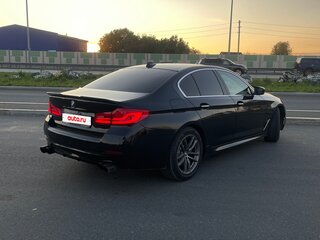2018 BMW 5 серии 520i VII (G30/G31/G38), чёрный, 2150000 рублей, вид 3