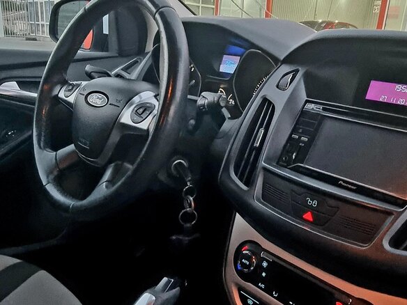 2012 Ford Focus III, белый, 859999 рублей - вид 4