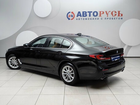 2020 BMW 5 серии 520i VII (G30/G31/G38) Рестайлинг, чёрный, 3575000 рублей, вид 2