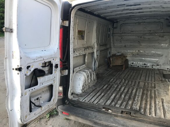 2011 Renault Trafic II Рестайлинг, белый, 1000000 рублей - вид 17