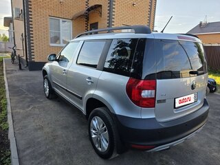 2013 Skoda Yeti I, серебристый, 990000 рублей, вид 3