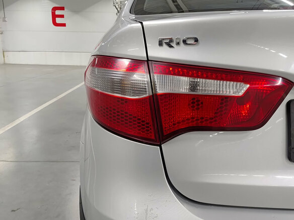 2014 Kia Rio III, серебристый, 705000 рублей - вид 8