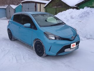 2016 Toyota Vitz III (XP130) Рестайлинг, голубой, 859000 рублей, вид 2