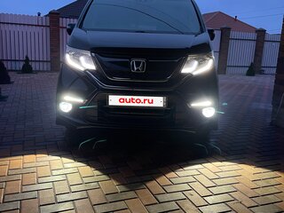 2017 Honda Stepwgn V, чёрный, 2000000 рублей, вид 2