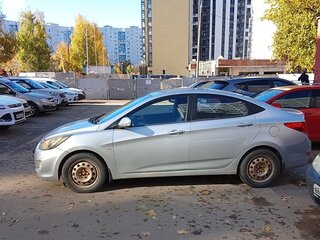 2012 Hyundai Solaris I, серебристый, 750000 рублей, вид 5