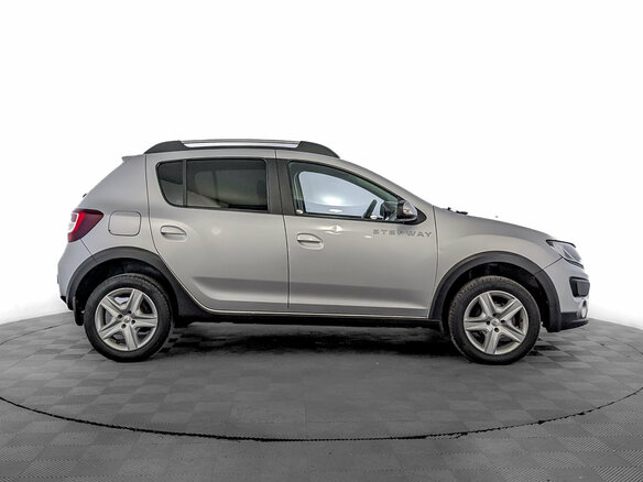 2017 Renault Sandero Stepway II, серый, 960000 рублей - вид 3