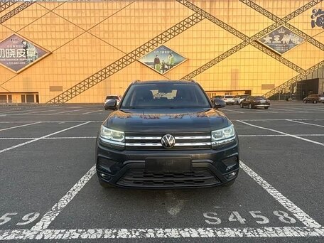 2022 Volkswagen Tharu I, чёрный, 1999000 рублей, вид 1