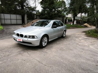2000 BMW 5 серии 525d IV (E39) Рестайлинг, серебристый, 750000 рублей, вид 4