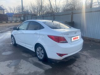 2016 Hyundai Solaris I Рестайлинг, белый, 550000 рублей, вид 4