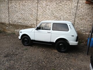 2002 Lada (ВАЗ) 2131 (4x4) 213105 I, белый, 300000 рублей, вид 3