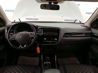 2021 Mitsubishi Outlander III Рестайлинг 3, серый, 2285000 рублей, вид 5
