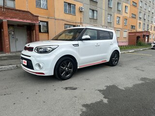 2018 Kia Soul II Рестайлинг, белый, 1800000 рублей, вид 4