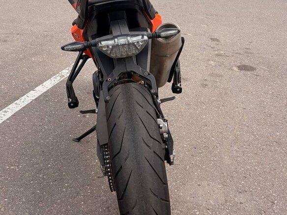 2022 KTM 890 Duke GP, оранжевый, 760000 рублей - вид 4