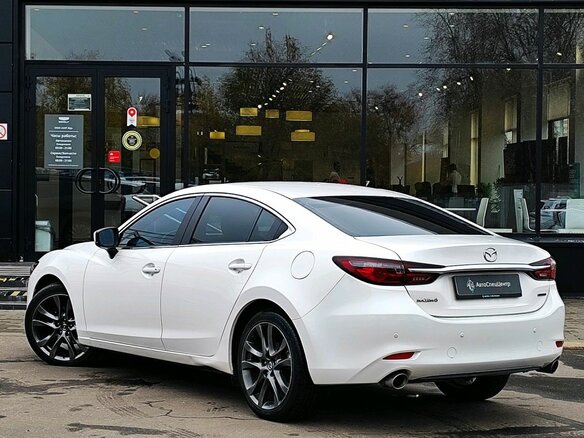 2021 Mazda 6 III (GJ) Рестайлинг 2, белый, 2399000 рублей - вид 4