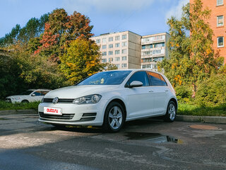 2013 Volkswagen Golf VII, белый, 1250000 рублей, вид 1