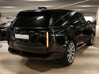 2025 Land Rover Range Rover P530 MHEV Long V, чёрный, 23000000 рублей, вид 2