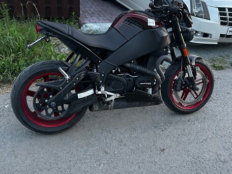 2009 Buell Lightning, красный, 520000 рублей, вид 1