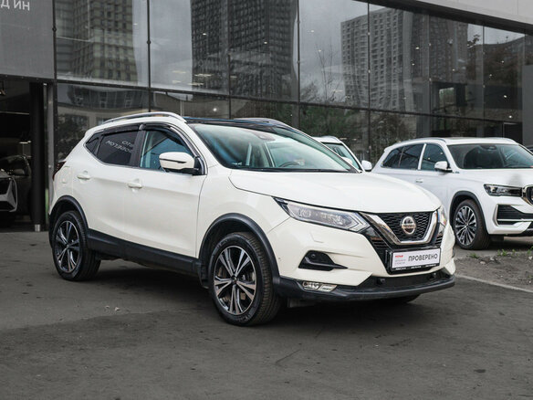 2021 Nissan Qashqai II Рестайлинг, белый - вид 2