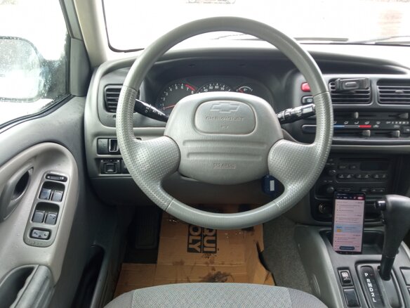 2003 Chevrolet Tracker II, серый, 550000 рублей - вид 5