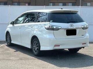 2017 Toyota Wish II Рестайлинг, белый, 1199000 рублей, вид 3