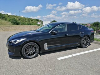 2018 Kia Stinger I, чёрный, 2950000 рублей, вид 2