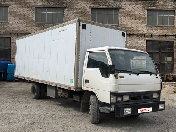 1998 Hyundai H350, белый, 495000 рублей