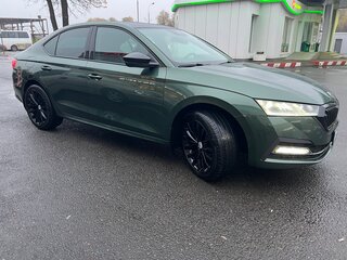 2021 Skoda Octavia IV (A8), зелёный, 3090000 рублей, вид 3
