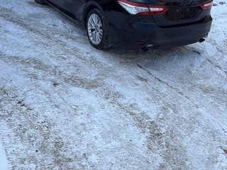 2019 Toyota Camry VIII (XV70), чёрный, 3800000 рублей, вид 1