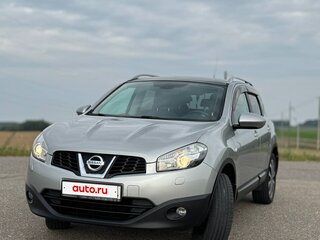 2010 Nissan Qashqai I Рестайлинг, серебристый, 870000 рублей, вид 1