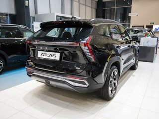 2026 Geely Atlas II, чёрный, 4124000 рублей, вид 3