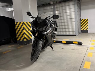 2021 Honda CBR 650R, чёрный, 950000 рублей, вид 2