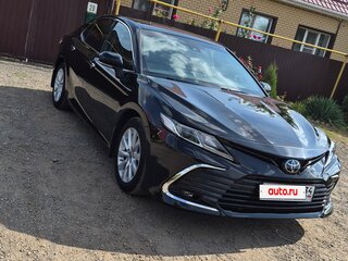 2021 Toyota Camry VIII (XV70), чёрный, 2800000 рублей, вид 2