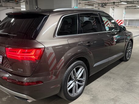 2015 Audi Q7 II (4M), коричневый, 3450000 рублей, вид 4