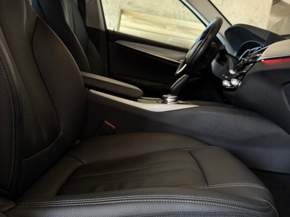 2018 BMW 5 серии 520d VII (G30/G31/G38), чёрный, 3200000 рублей - вид 11