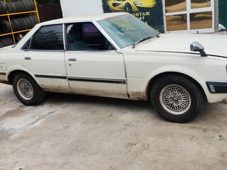 1981 Toyota Mark II IV (X60), белый, 240000 рублей, вид 1