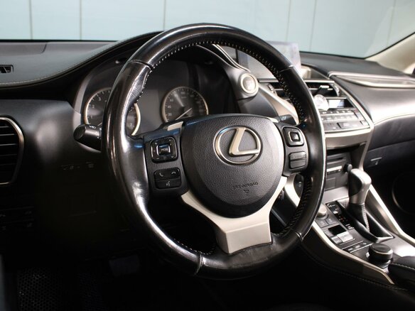 2016 Lexus NX 200 I, белый, 2860000 рублей - вид 6
