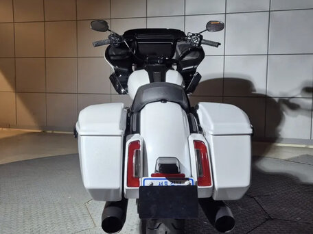 2025 Harley-Davidson Road Glide, белый, 3250000 рублей, вид 4