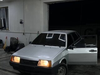 2004 Lada (ВАЗ) 21099, серебристый, 130000 рублей, вид 5