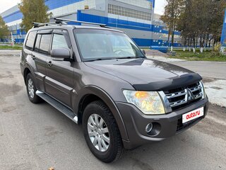 2013 Mitsubishi Pajero IV Рестайлинг 1, коричневый, 1850000 рублей, вид 2