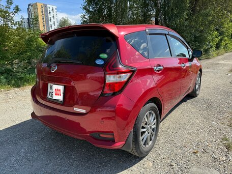 2019 Nissan Note II Рестайлинг, красный, 1190000 рублей, вид 5