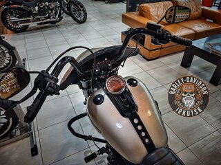 2018 Harley-Davidson Sport Glide, серебристый, 1900000 рублей, вид 4