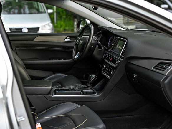 2018 Hyundai Sonata VII (LF) Рестайлинг, серебристый - вид 15