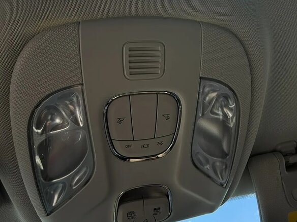 2020 Jeep Compass II, чёрный, 2200000 рублей - вид 9