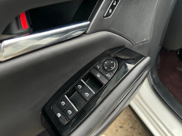 2022 Mazda 3 Axela IV (BP), белый, 1699000 рублей - вид 8