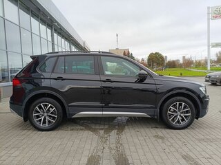 2019 Volkswagen Tiguan II, чёрный, 2756000 рублей, вид 4