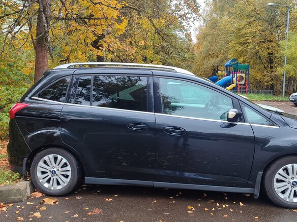 2010 Ford C-MAX II, чёрный, 800000 рублей - вид 1